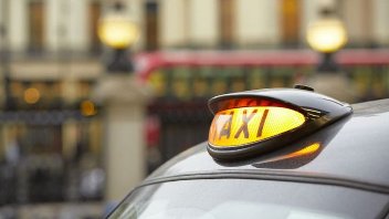 Taxi sign