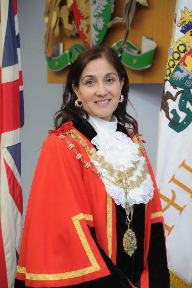 Cllr Teji Barnes - Mayor 20/21